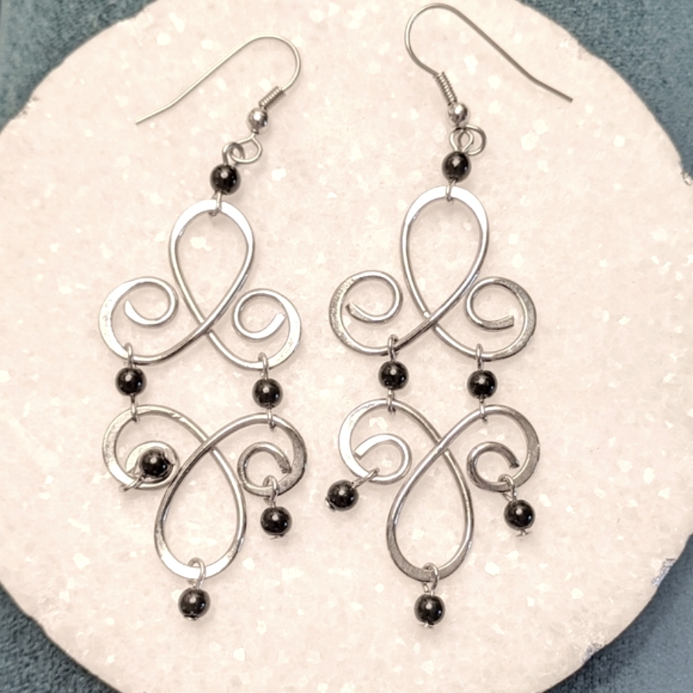 🎇 2/$15🎇 80s Vintage Dangle Earrings